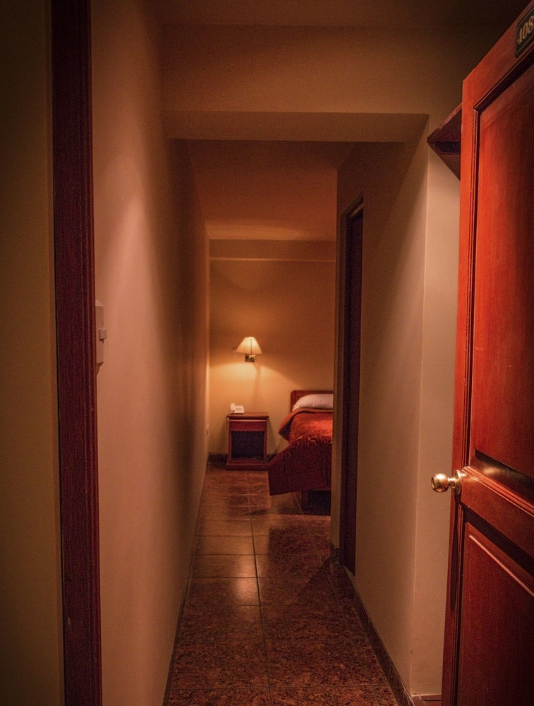 Ebony Hotel Huaraz  Zewnętrze zdjęcie