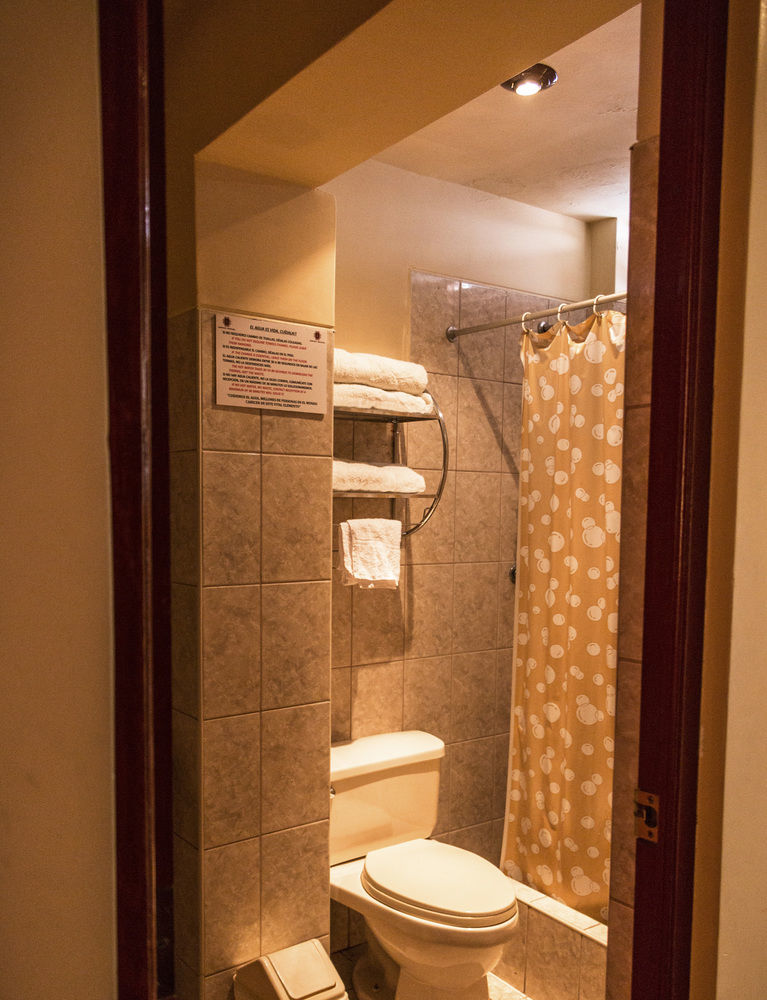 Ebony Hotel Huaraz  Zewnętrze zdjęcie